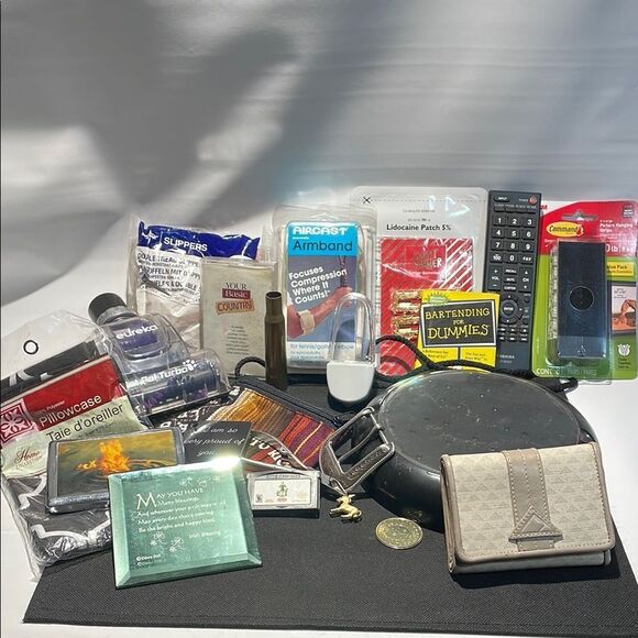 Assorted Household Items Bundle - Picture 1 of 4